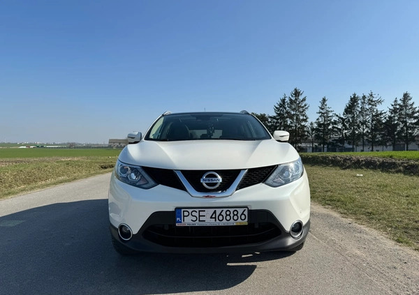 Nissan Qashqai cena 69900 przebieg: 104035, rok produkcji 2017 z Gniezno małe 254